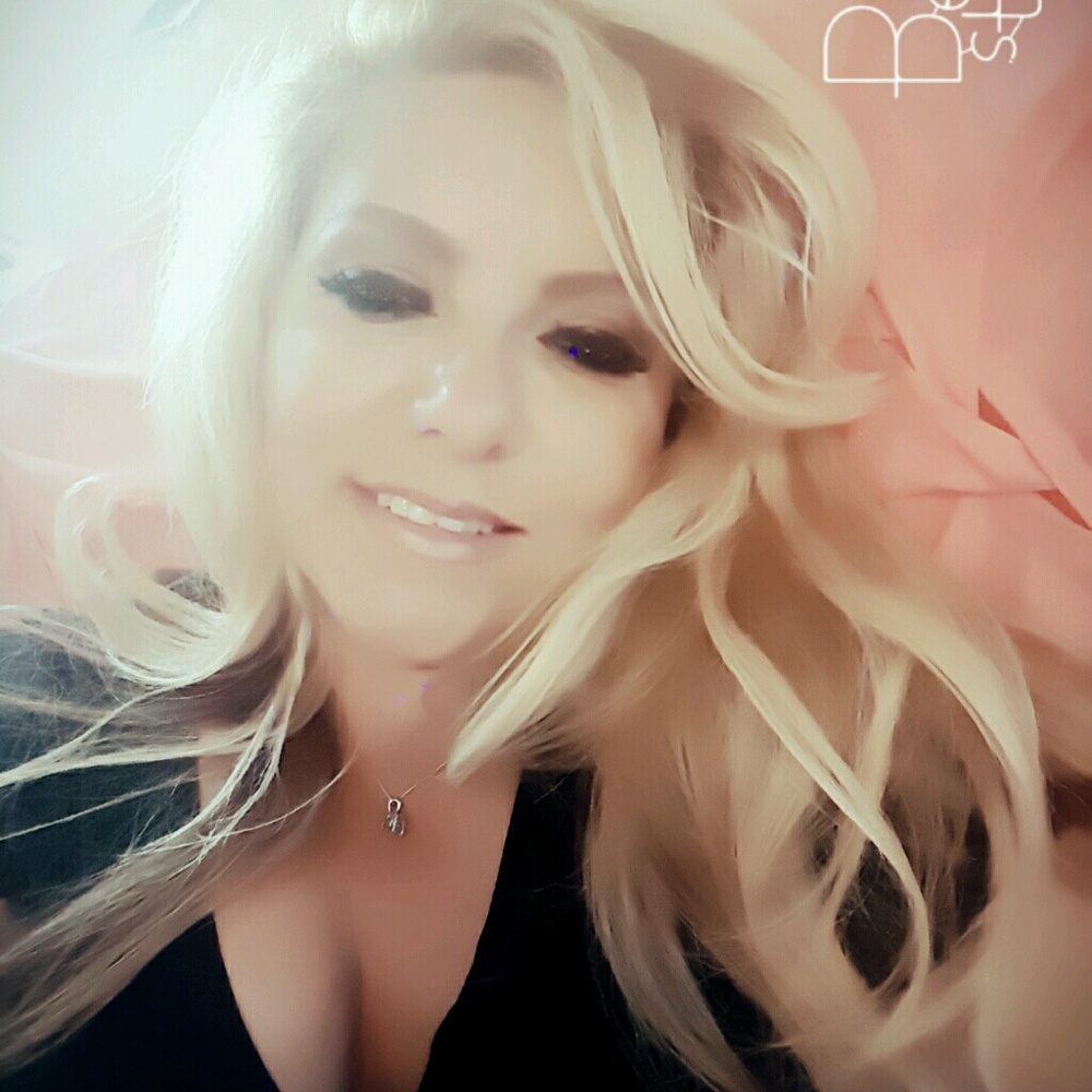 Meet your Posher, Monica